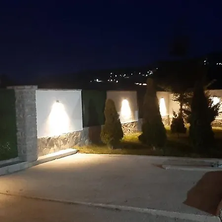 Ekskluzivna Vikendica Na Vlasicu *