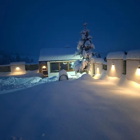 Ekskluzivna Vikendica Na Vlasicu *