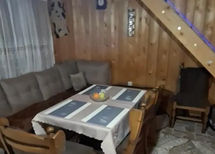 Ekskluzivna Vikendica Na Vlasicu Ferienhaus *